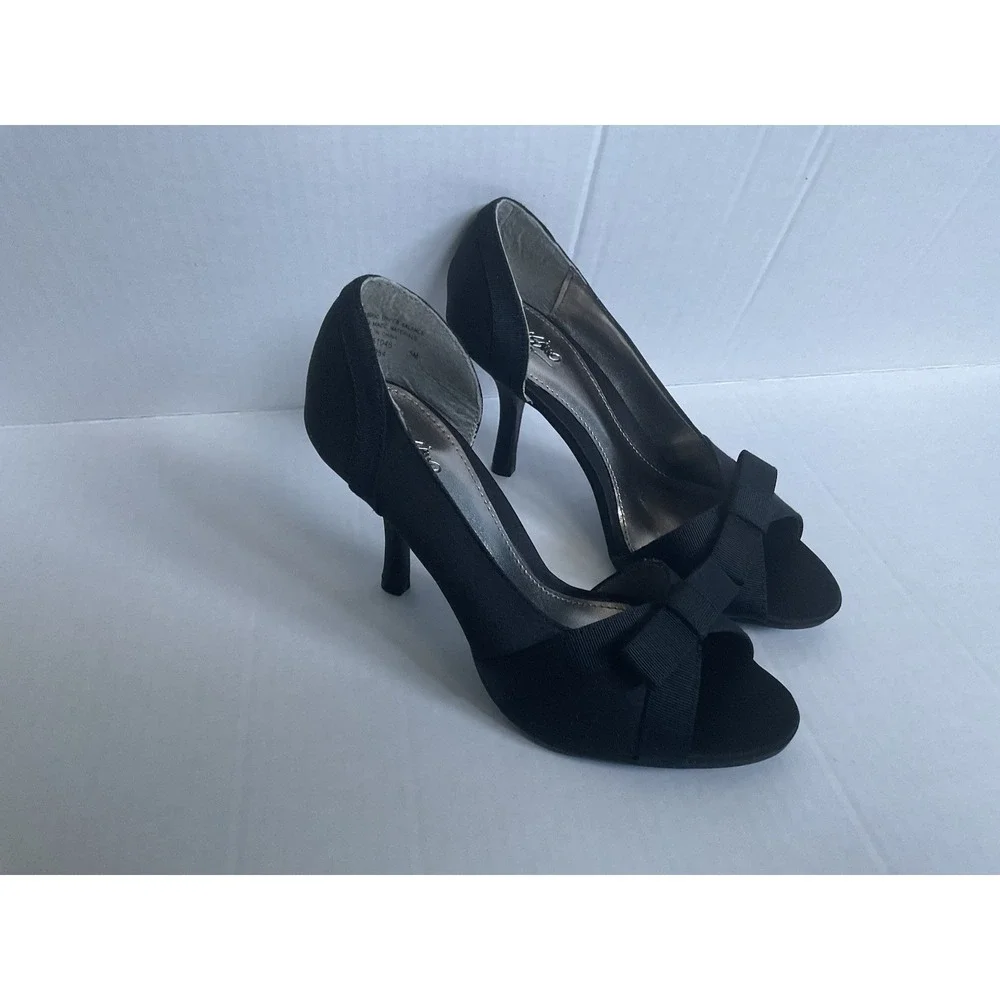 Mossimo Supply Co Womens Black Peep Toe Heels with Bow Accent  Size 5M